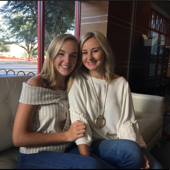 Meet your Posher, Kelsi - Picture 1 of 1